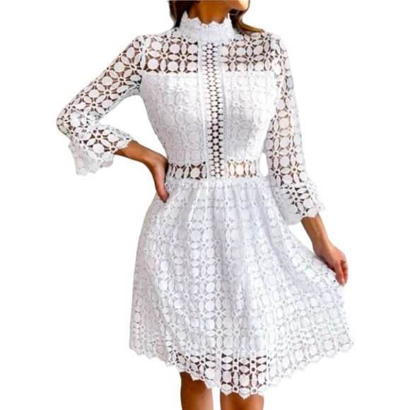 EILLY BAZAR Dresses & Skirts - EILLY BAZAR | White Lace Mini Dress Size M Bell Sleeve Mock Neck Fit & Flare
